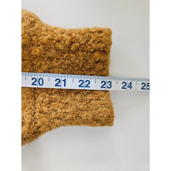 Frank and Oak Fuzzy Boucle Crewneck Sweater, Size M - Picture 9 of 10